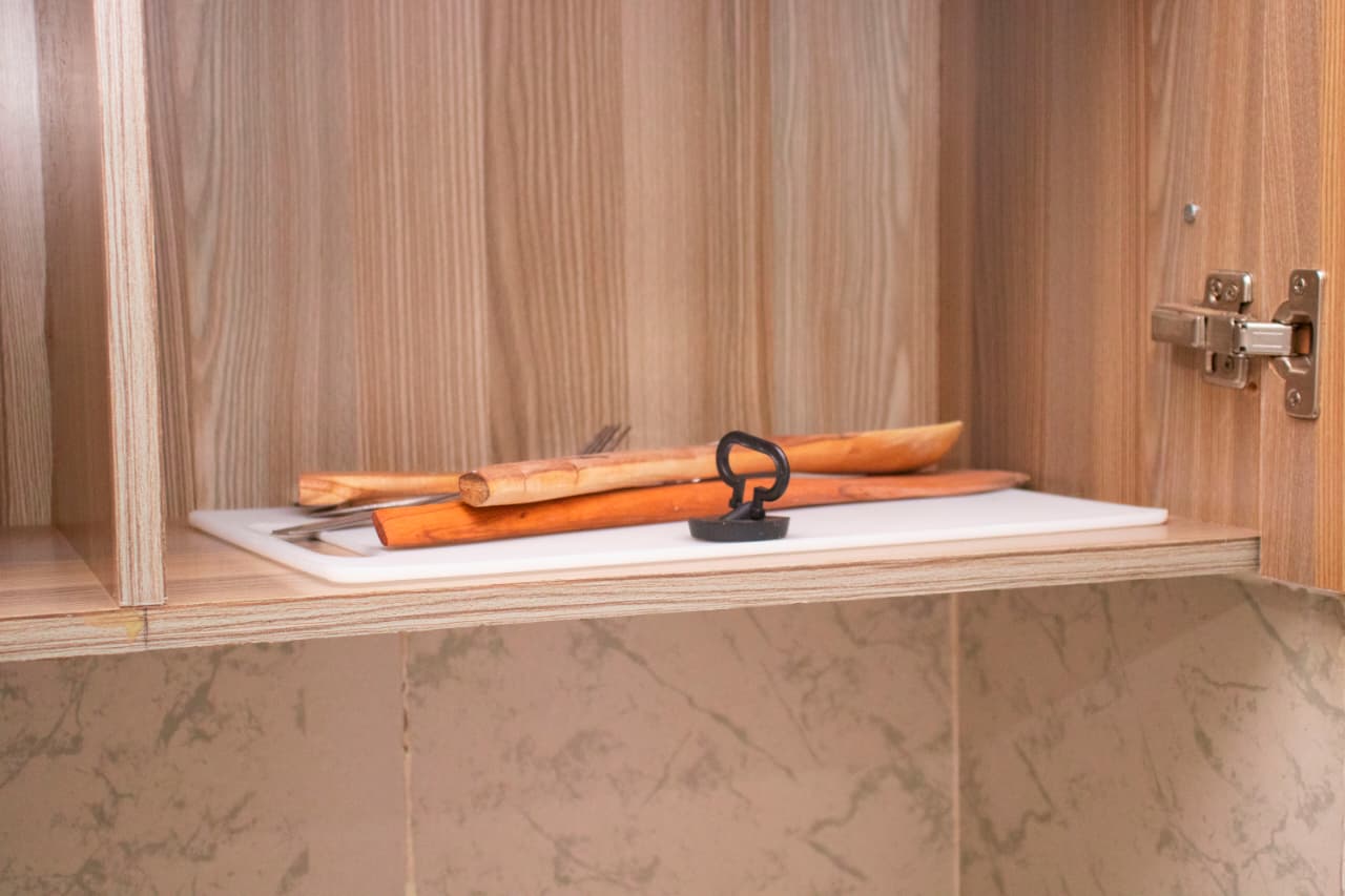 Kitchen Cabinet Utensils