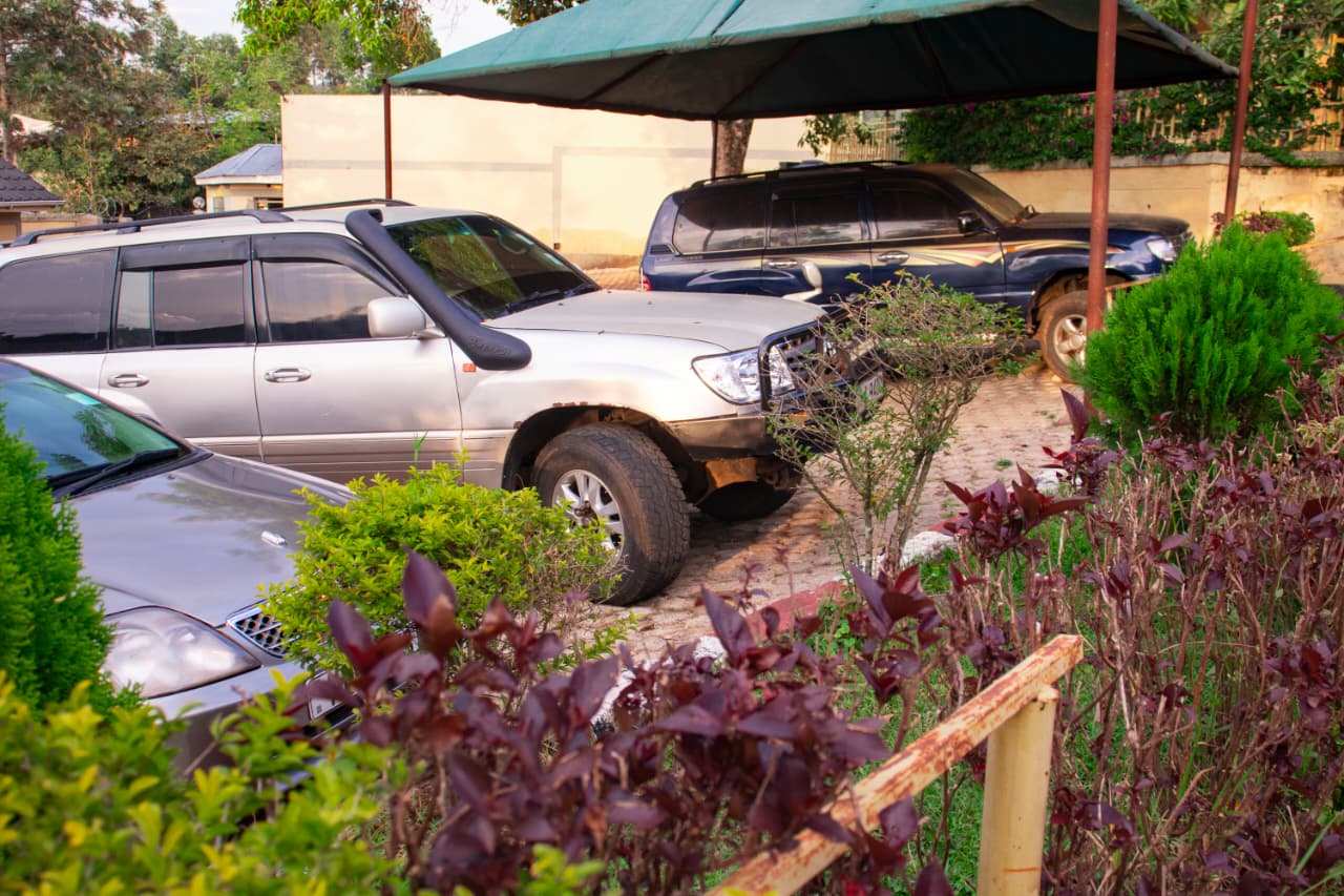 Spacious Parking